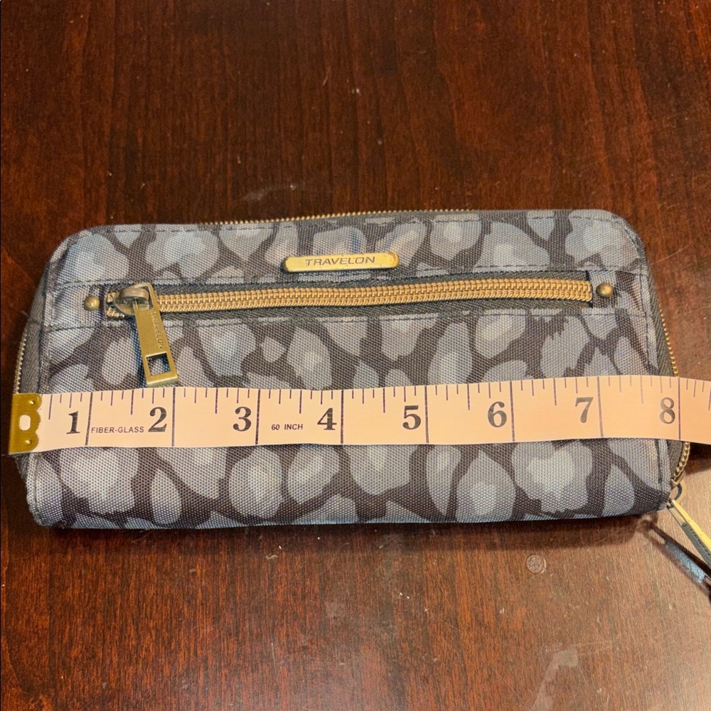 Travelon Gray and Gold Wallet